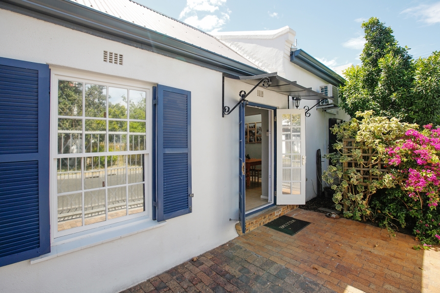 3 Bedroom Property for Sale in Harfield Village Western Cape